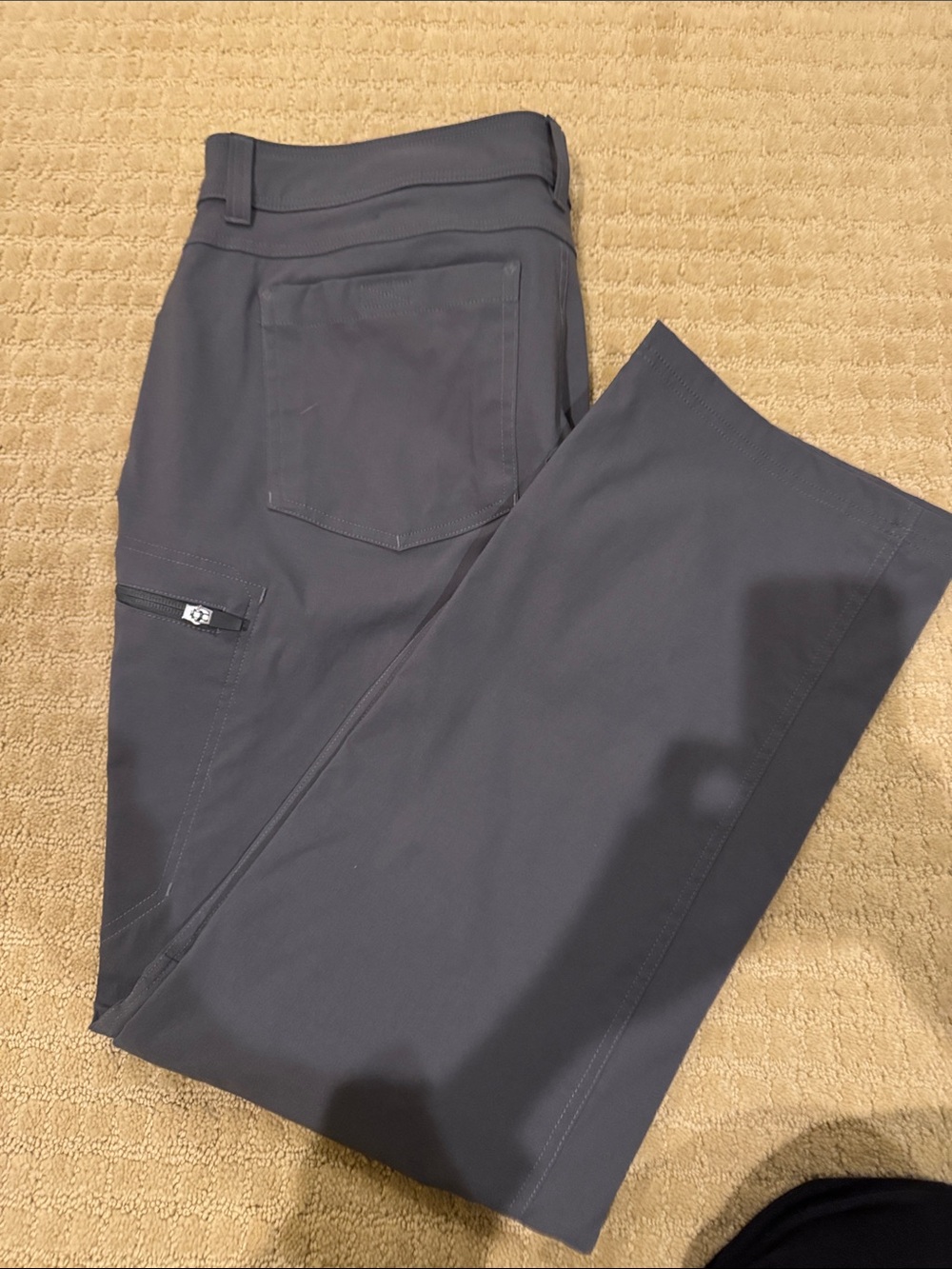 Eddie Bauer Men's Charcoal Cargo Pants.m, 35x32